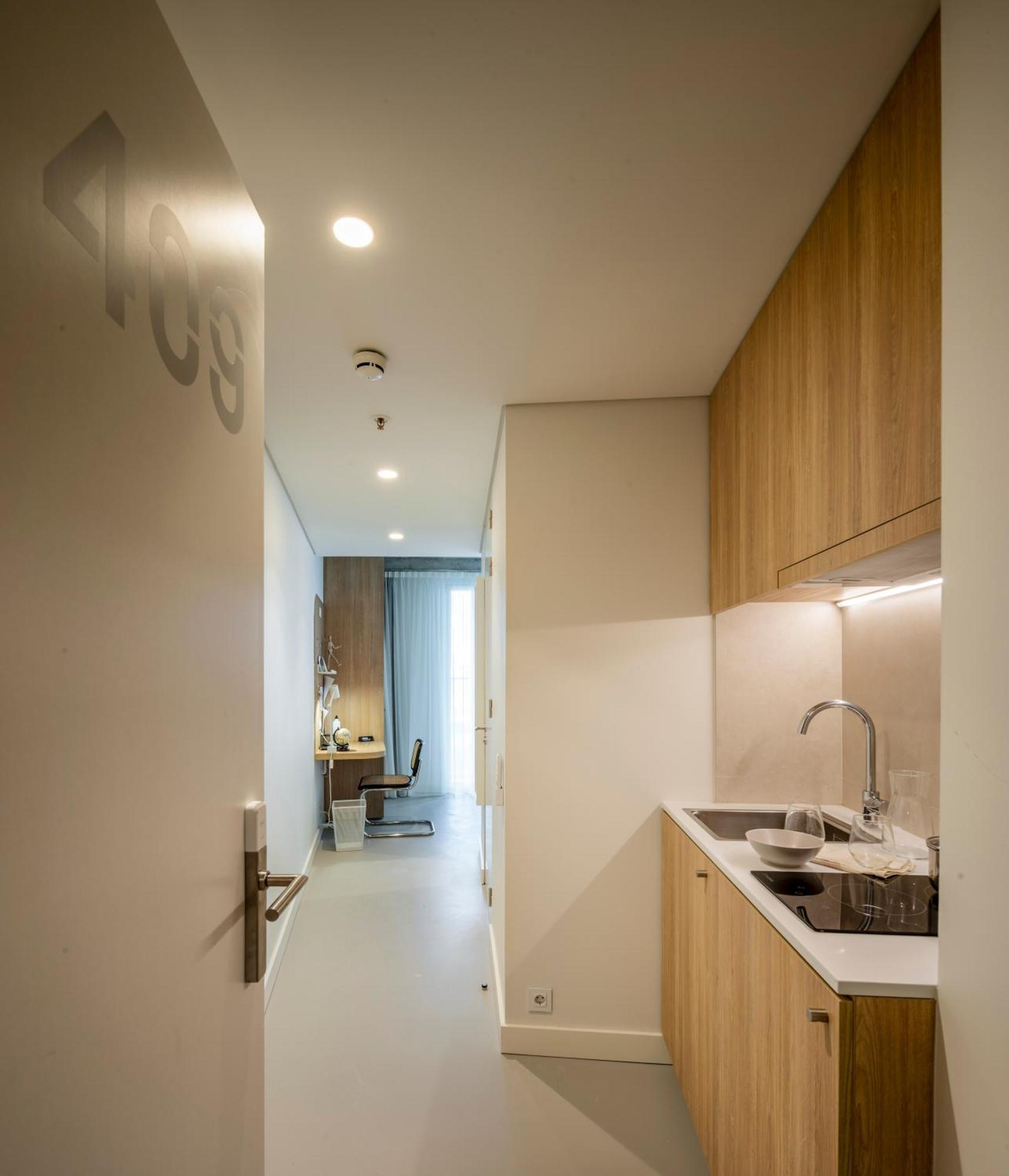Micampus Porto Tower Student Residence Экстерьер фото